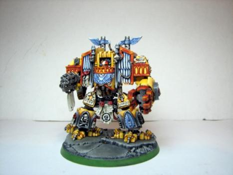 Imperial Fist Venerable Dreadnought (Close Up) by Komrad