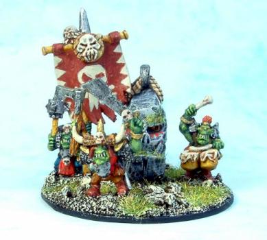 Warmaster (10mm) Orc General & Effigy of Gork by War Griffon