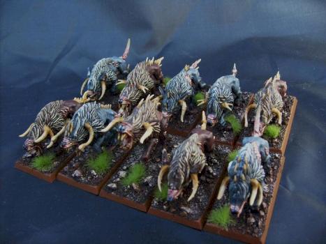 Chaos Warhounds by Ministry of Paint