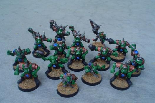 Blood Bowl Orc Team by cygnus46