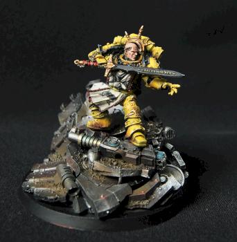 Sigismund, first captain of the Imperial Fists by Damik