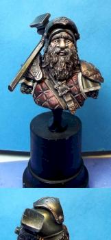 Dwarf bust by axia