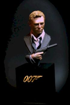 Bond my name is Bond ! by Vinolata