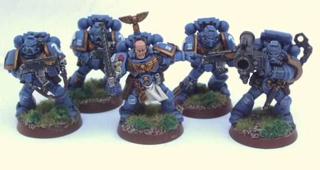 Ultramarines attack squad by FeldungAnfauglir