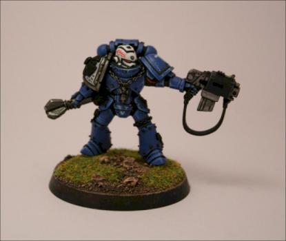 Ultramarines Vet Sgt by fishmunky