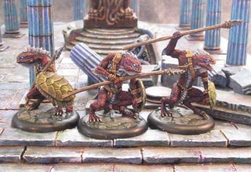 Ridgeback Lizardmen in the Temple of the Ancients by funnymouth