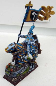 Bretonnian Standard Bearer by Bestienmeister