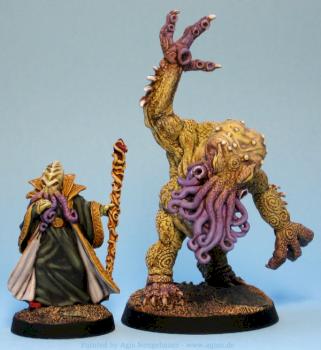 Cthulhu Priest and Great One by Agis