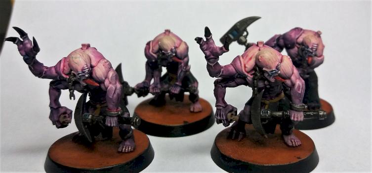 Genestealer cult aberrants by La Blouse