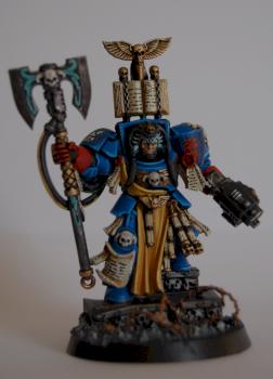 Space Hulk Librarian for Crimson Fists by Plaguelord