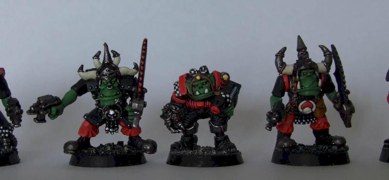 Ork Goff Bosses by Stressfaktor