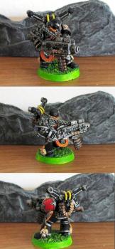 Chaos Space Marine with Heavy Bolter (Black Legion) by M. D. Van Norman