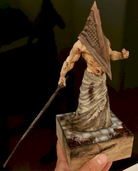 Pyramid head by artos studio