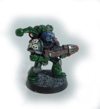 Plague Marine with plasmagun by Qaz