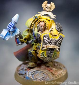 Warhammer 40k Imperial Fist Captain Lysander by Kronicpainting