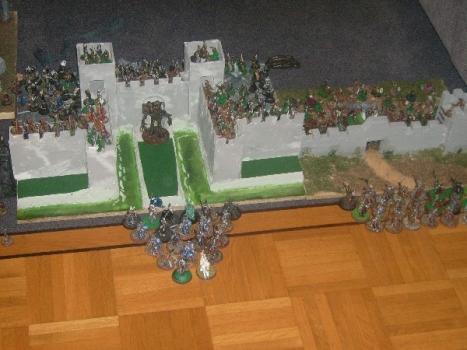 Wall with Elfes, Gondor n Co by SirBedever