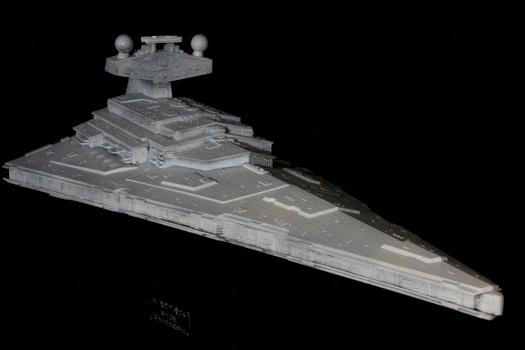 Star Destroyer - ERTL - 1:4105 - Star Wars Episode IV by Vrykolakasbr