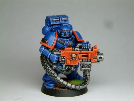 Ultramarine Heavy Bolter by taipan