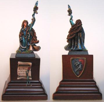 Bretonnian Damsel on foot : 2005 French GD Paintmaster category by green stuff