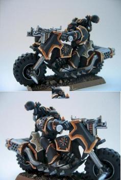 Chaos Space Marine Bike by Khorne Berserker