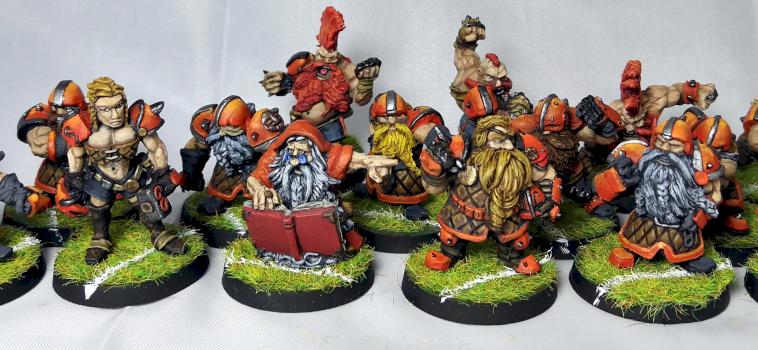 Dwarf Bloodbowl team by Iron Golems by dhdiez