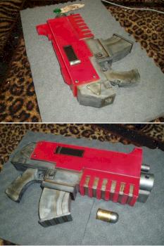 1:1 life sized imperial guard boltgun by macgyver666