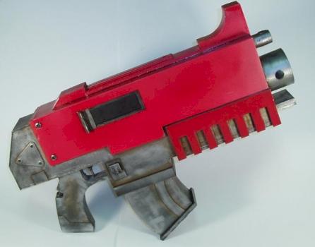 1:1 scale imperial guard boltgun by macgyver666