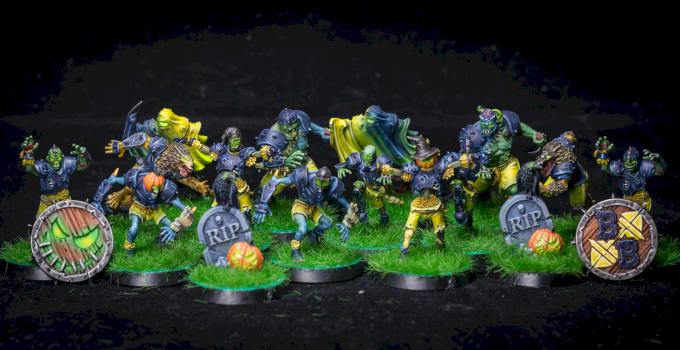 Necromantic Horror Blood Bowl Team – The Wolfenburg Crypt-Stealers by Ponycat miniatures