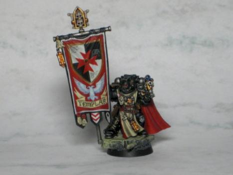 Black Templars Standard Bearer by pacmanman