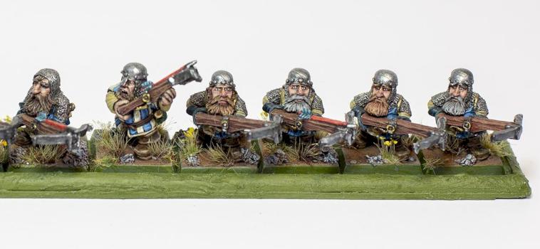 Dwarf Crosbowmen by tomy