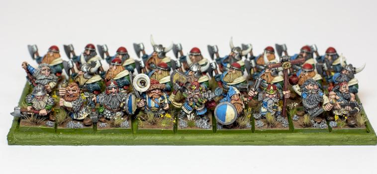 Dwarf Warriors by tomy