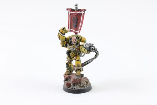 imperial fist space marine by PaintMyBits