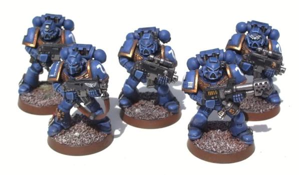 Ultramarines attack squad by FeldungAnfauglir