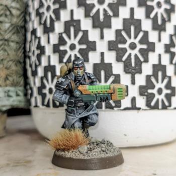 DKOK Plasma Gunner by Enesz