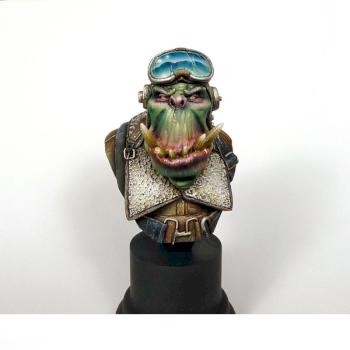 Ork Pilot bust by fantasygames.com.pl