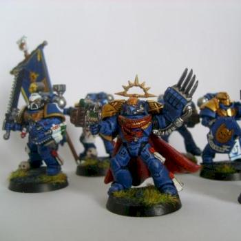 Ultramarines Command Squad with Captain by chivas