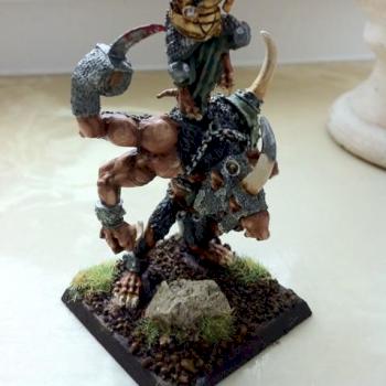 Skaven Warlord on Rat Ogre Bonebreaker by WaveBreaker