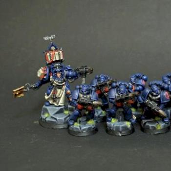 Crimson Fist Sternguard Squad with Librarian by Stiff Neck Studio