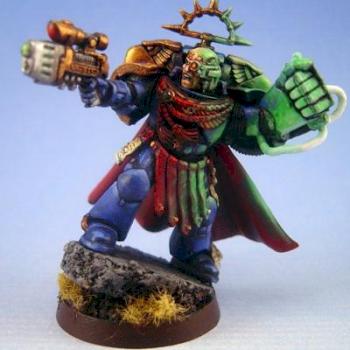 Ultramarines Commander with Power fist by Zeppelin Brothers