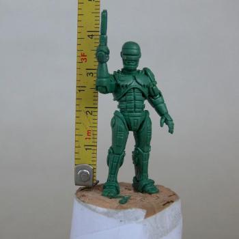 RoboCop 32mm - green- by Raffaele Stumpo