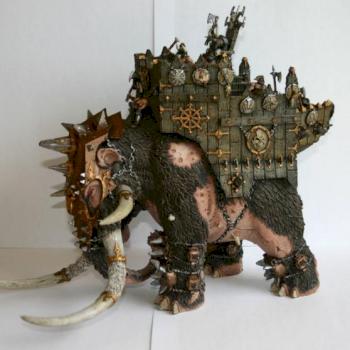 Chaos war mammoth by Show Case Studio