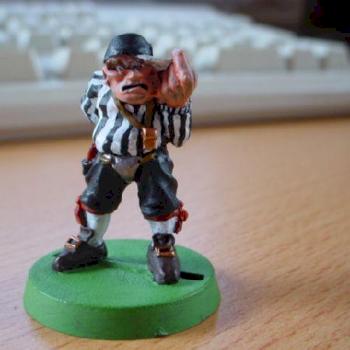 blood bowl referee by Bengges