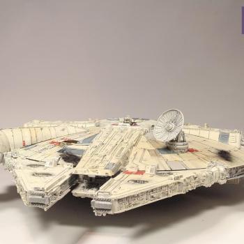 Millenium Falcon by misterjustin