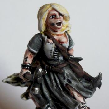 Mordheim - Fallen Witch Hunters - Female Zealot / Chaos Cultist by Kurgan