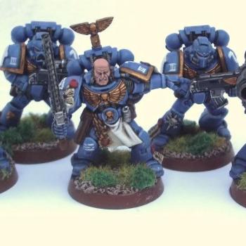 Ultramarines attack squad by FeldungAnfauglir