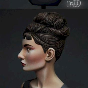 Audrey Hepburn Bust. by Pepa