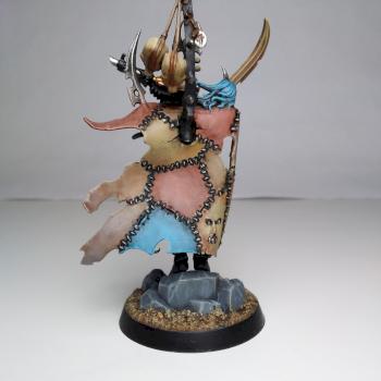 Warhammer 40k Drukhari Archon (rear view) by Dad Paints Minis