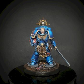 Ultramarines Captain Amulius by risk0