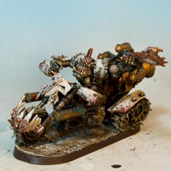 big boss ork on warbike - Wazdakka Gutzmek by atelierdesfigurines