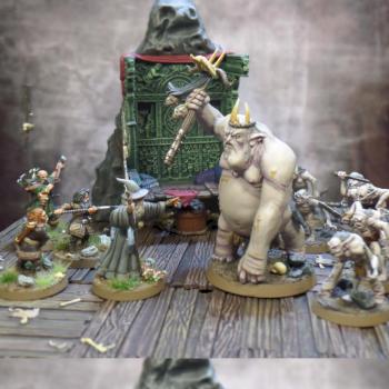 Goblin King vs. Thorin's Company Hobbit Games Workshop Escape From Goblin Town by Kuribo